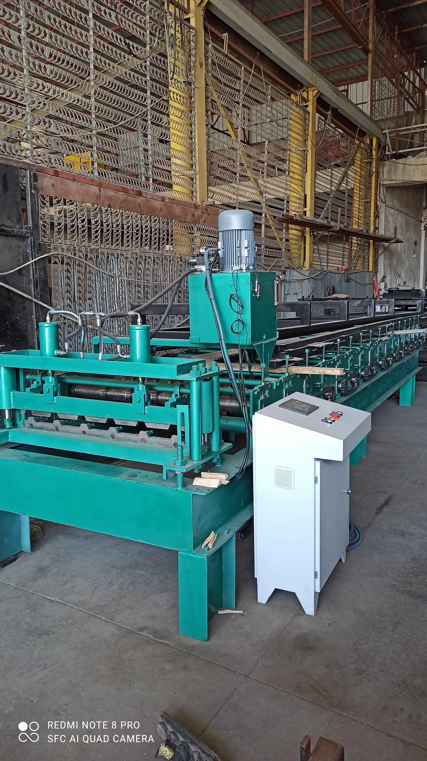 img/urunler/trapez/trapezoidal sheet metal manufacturing machine2.webp